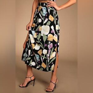 Lulu’s Bloom Black Floral Print Midi Skirt Size M